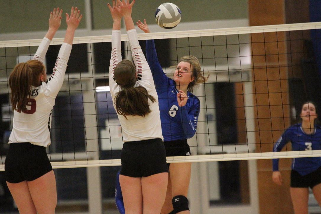 Heartland vs. Centennial volleyball 11.jpg